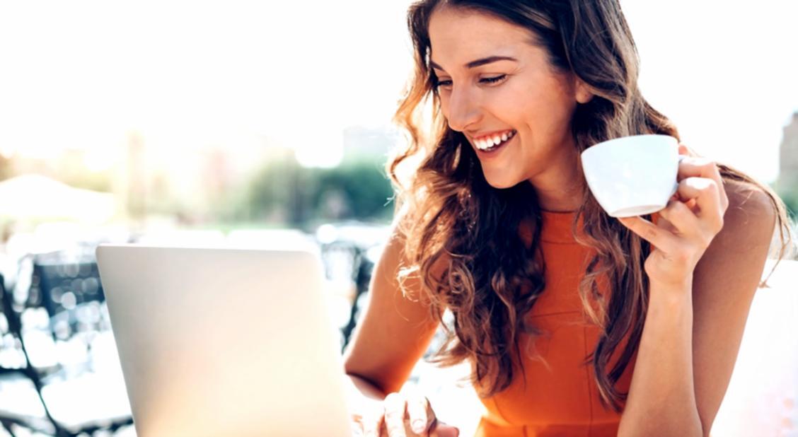 Zone de réunion client avec équipement de présentation moderne